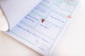 28.06.2021 schreibanlässe 48 dateien (teilweise mehrseitig) als vorlagen für schreibanlässe: Abschiedsgeschenk Fur Lehrer Freundebuch Mit Download Vorlage Fraulein K Sagt Ja Abschiedsgeschenk Lehrer Geschenke Zum Abschied Abschiedsgeschenk Fur Erzieherin