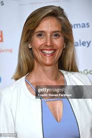 Joanna Pena and Richard Helstein attend 28th Annual CaringKind... News  Photo