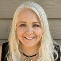 Victoria Clancy's Instagram, Twitter & Facebook