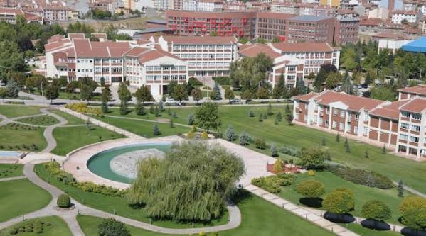 Anadolu Üniversitesi ve Öğrenci Yaşamı Hakkında Bilgiler | Yurtlar Burada