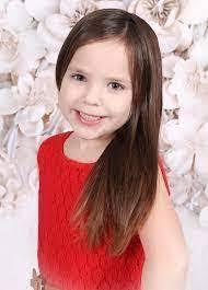 Bridget Colwell's Instagram, Twitter & Facebook