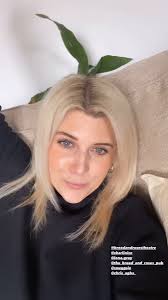 @rosalindhullart's video Tweet