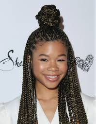 Wrap a scarf around your head in between the front and back section and tie it in a bow (or any knot style) on top. 20 Fun Box Braid Hairstyles How To Style Box Braids