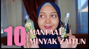Olive oil alias minyak zaitun adalah minyak yang terbuat dari buah olive (zaitun). 10 Manfaat Minyak Zaitun Untuk Kecantikan Wajah Bisa Mencerahkan Youtube