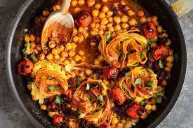 Fried Tagliatelle With Chickpeas And Smoky Tomatoes Recipe Recipe In 2021 Tagliatelle Tomato Recipes Recipes