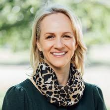 Associate Professor Miriam Moeller