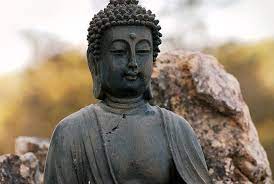 Sie soll mit einer hand am salbaum stehend, siddhartha im jahr 623 vor christus geboren haben. Buddhismus Wer War Buddha Der Buddhismus De