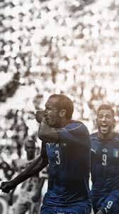 Giorgio chiellini is an italian footballer who currently plays for serie a club juventus and the italian national team. Rhgfx On Twitter Giorgio Chiellini Lockscreen Wallpaper From The Match Itaspa Ita Euro2016 Rt S Please