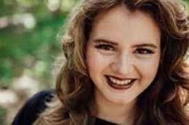 Melody Williamson's Instagram, Twitter & Facebook