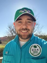 Aaron Hoefer's Instagram, Twitter & Facebook