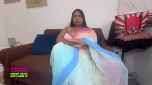 Oasi Das Fucked By Cameraman While On the Phone | Po...