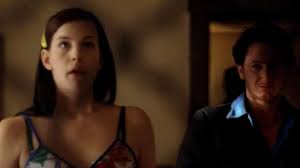 The two then kiss, where they are caught by grace's older husband jake mckenna (nick nolte). U Turn 1997 Filmaffinity
