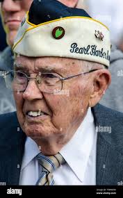 Pearl harbor survivor hi-res stock photography and images