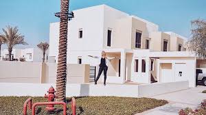 The announcement was accompanied by a video in which he wished kojiro owaki,. Vor Der Renovierung Fiona Erdmann Zeigt Neues Haus In Dubai Promiflash De