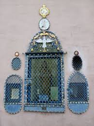 Referred to as the queen of pop. Madonna Am Rathaus Picture Of Alter Markt Arnsberg Tripadvisor