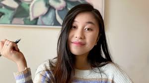 How This 25-Year-Old Built a Six-Figure Creator Business Just One Year  After Quitting Her Job