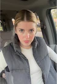 Don’t look at my roots. #sabrinacarpenter