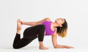 How To Drop Back Into Urdhva Dhanurasana From Standing Quad Stretch Yoga Class Yoga