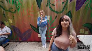 Curvy porn with Carly Rae - PORNSTARS.TUBE