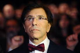 Quoi qu'il en soit, notre premier ministre n'a pas peur de montrer son corps. Debat Autour De Di Rupo Ier Dans Matin Premiere