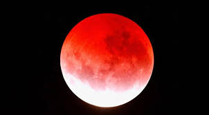 Gerhana bulan boleh dilihat pada waktu siang. Gerhana Bulan Biru Photos Facebook