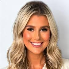 Hedieh Yazdani's Instagram, Twitter & Facebook