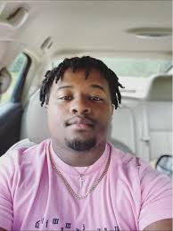 What are the characteristics of a new Degrassi character?