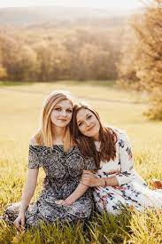 صور اخوات روعة Sisters Photoshoot Sister Photography Sisters Photoshoot Poses