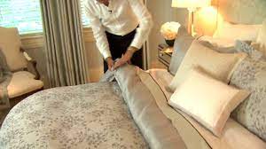 How To Make And Style Your Bed Brian Gluckstein Just Love This Man How To Make Bed Make Your Bed Bed