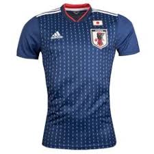 Voici donc la liste des maillots des 32 équipes sélectionnées pour la coupe du monde 2018. 13 Maillot Coupe Du Monde 2018 Ideas Soccer Outfits Football Shirts Soccer Jersey