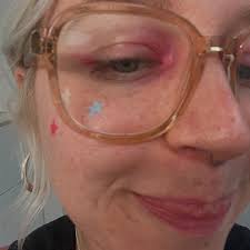 mini musikvideo recap 🍰 Ich bin fast vom Matratzenstapel gefallen, durfte  einen Kuchen zertreten, hab tatsächlich Blut auf meiner Gitarre vorgefunden  von meinem rockigen Spielen, aber vor allem hab ich die liebsten