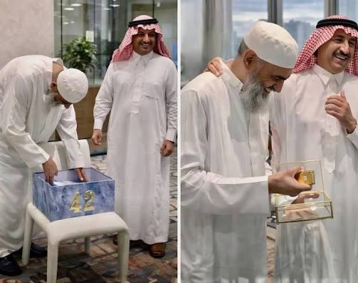 After 42 years of commitment, a loyal employee in Saudi Arabia was honored  with a gold bar valued at nearly 200,000 riyals ($53,000). The emotional  ceremony has touched hearts online, highlighting the