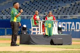 JIT Deporte Cubano on X: "Postales de la ceremonia de selección de los refuerzos para la III Liga Elite del Beisbol Cubano en el Estadio Latinoamericano. #Cuba #DeporteCubano #Baseball #IIILEBC https://t.co/IeFTrIgVKd" /