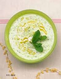 Soupe Froide Courgette Et Menthe Pour 2 Personnes Recettes Elle A Table Recette Soupe Froide Courgette Recette Recettes De Cuisine