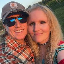 Hey Lynchburg! 3 shows down, 3 to go! Havin' a blast at the Lynchburg, VA  Elvis Festival!