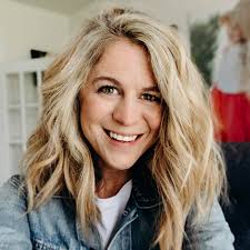 Congratulations to a our Cause Driven Leader of the Month, Burdi M.! Burdi  ALWAYS inspires a smile in pretty much anyone she encounters, but  especially in the participants of the many group