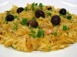 A classic recipe in portugal, this bacalhau a bras combines scrambled eggs filled with fried potatoes and shards of salt cod. Portuguese Traditional Fare Bacalhau A Bras Life Tips