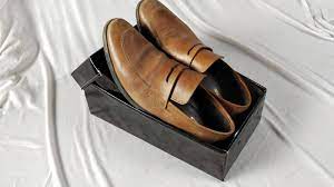 Kuru promises the world's most comfortable men's shoes and women's shoes, ensuring maximum comfort and superior support.our patented kurusole technology adapts to your feet and cradles your heel for unprecedented comfort and cushioning. Custom Shoe Box Designs Innovation And Inspiration Packhelp