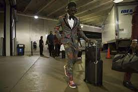 The steelers receiver's hair contains multitudes. Steelers Antonio Brown Has A Style All His Own Triblive Com
