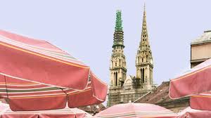 Am sonntagmorgen wurde die kroatische hauptstadt zagreb von einem erdbeben erschüttert. Verletzte Durch Erdbeben In Zagreb Kathedrale Beschadigt