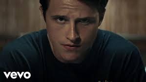 Ginger Clouse's Instagram, Twitter & Facebook