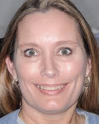 Robin Holifield's Instagram, Twitter & Facebook