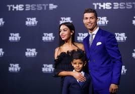 Georgina rodriguez dan irina shayk © instagram/georgina rodriguez dan irina shayk. Cristiano Ronaldo S New Girlfriend Why Ex Gucci Employee Georgina Rodriguez Loves Dolce Gabbana Ibtimes India