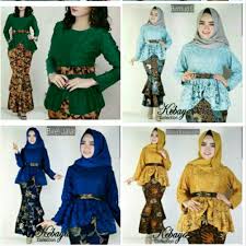 Untuk brokatnya sebagai baju kebaya yang di bagian bahu ditutup dengan kain tile sebagai pemanis modelnya. Promo Set Kebaya Wisuda Seragam Pensi Perpisahan Sekolah Baju Remaja Muslim Kostum Kartini Pagar Desain Model Baju Batik Gamis Terbaru Ebay Diary Hijaber
