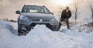 Driving in snow.ziemas prieki ar mašīnu. 10 Tips On How To Get Your Car Unstuck