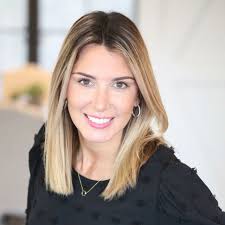 Autumn Bragg's Instagram, Twitter & Facebook