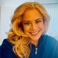 Amy Courtright's Instagram, Twitter & Facebook