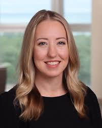 Julia Gold's Instagram, Twitter & Facebook