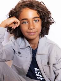 Just wow… I'm speechless! 😍🔥💙 Ph @nika.ifmgmt 📸 Agency  @castingkids_studios #brayanmodel #castingkids_studios