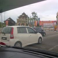 Sultan and can be easily covered by taking a walking tour. Balai Islam Intersection Road In Kota Bharu